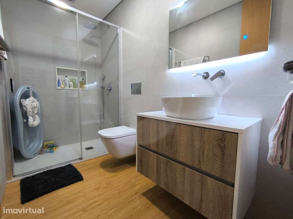 T2 Duplex com Terraço em 1ª Linha de Mar em Vila do Conde-15