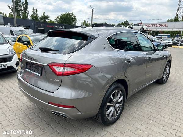 Maserati Levante - 4