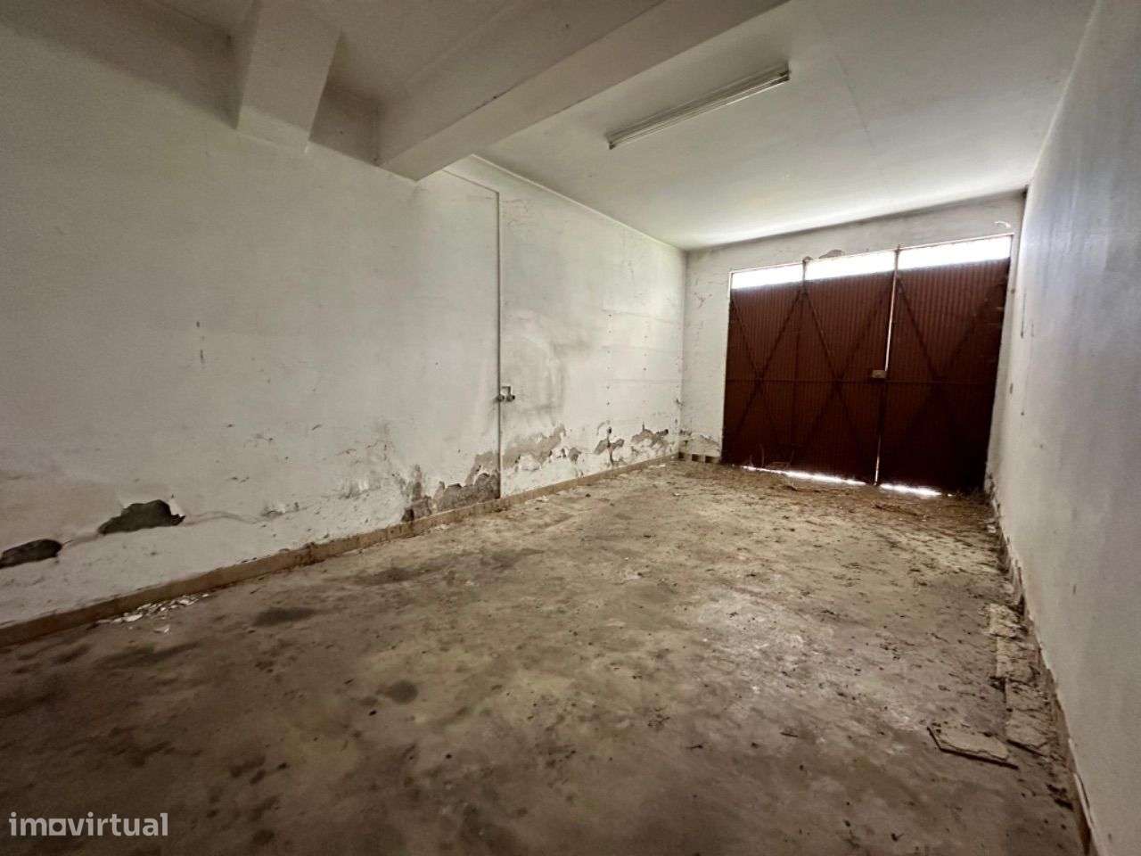 Imóvel de banco : escritura ao abrigo do simplex-7