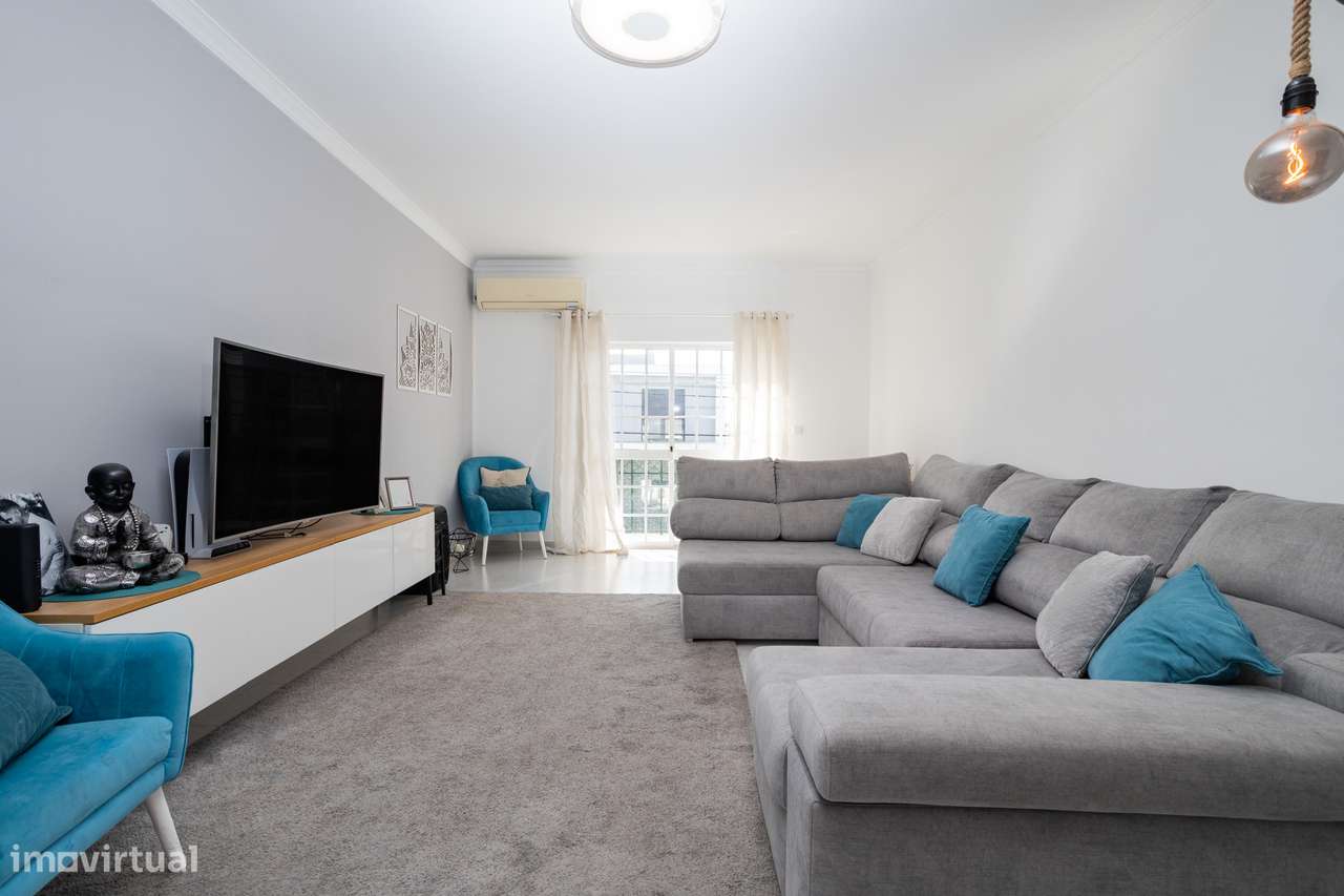 Apartamento T2 em Fernão Ferro: O Refúgio Perfeito para a Sua Família - Grande imagem: 4/16