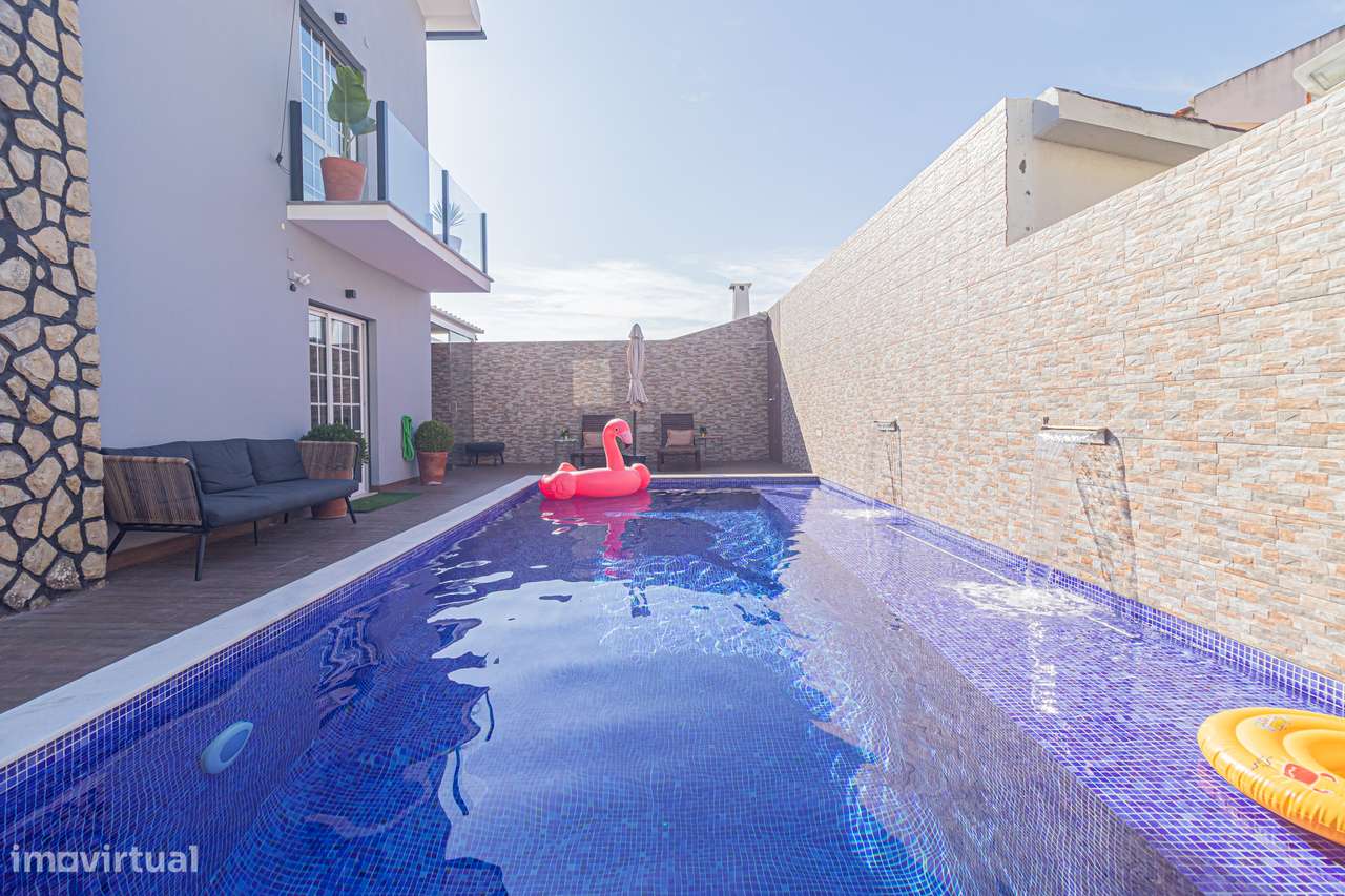 Moradia Isolada T4 com piscina  em Pinhal Frades, Fernão Ferro-51