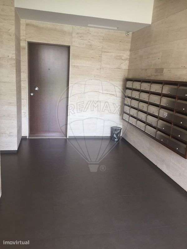 Apartamento T1 para arrendamento - Grande imagem: 2/8