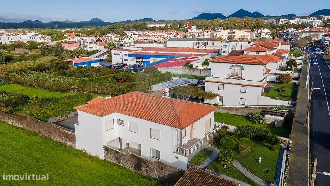 Moradia T6 para venda - Grande imagem: 2/33