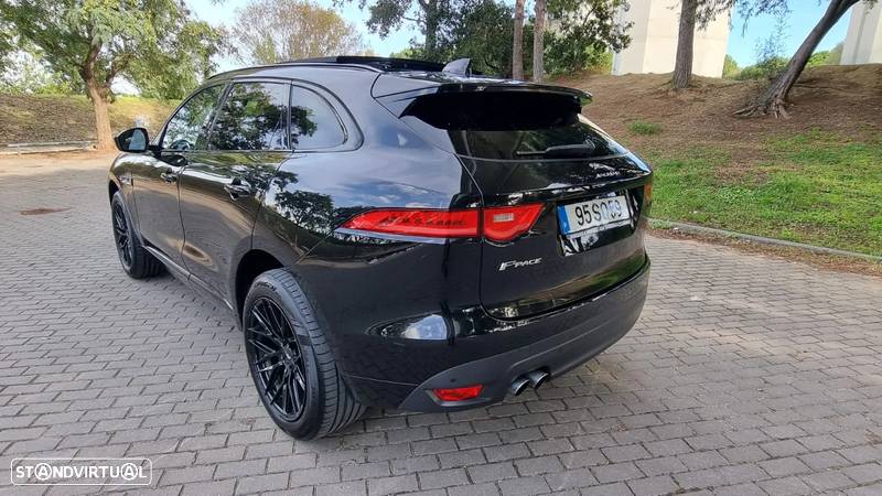 Jaguar F-Pace 2.0 i4D R-Sport - 11