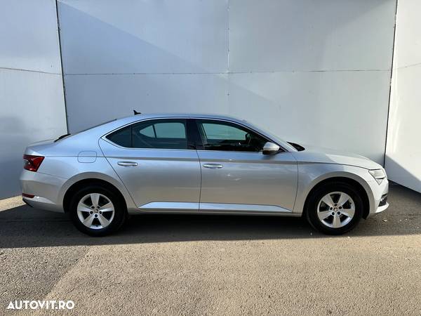 Skoda Superb 1.5 TSI DSG Ambition - 5