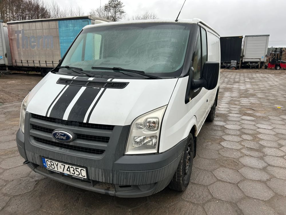 Ford Transit 2011