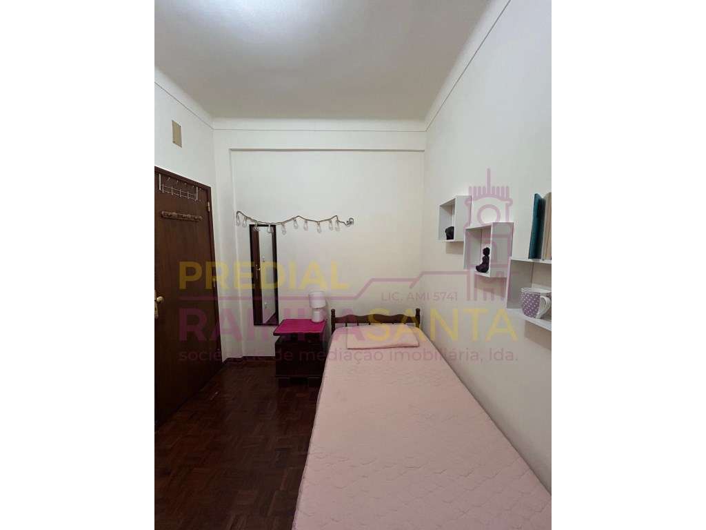 Quarto - Junto à Faculdade de Desporto - Coimbra - Grande imagem: 3/7