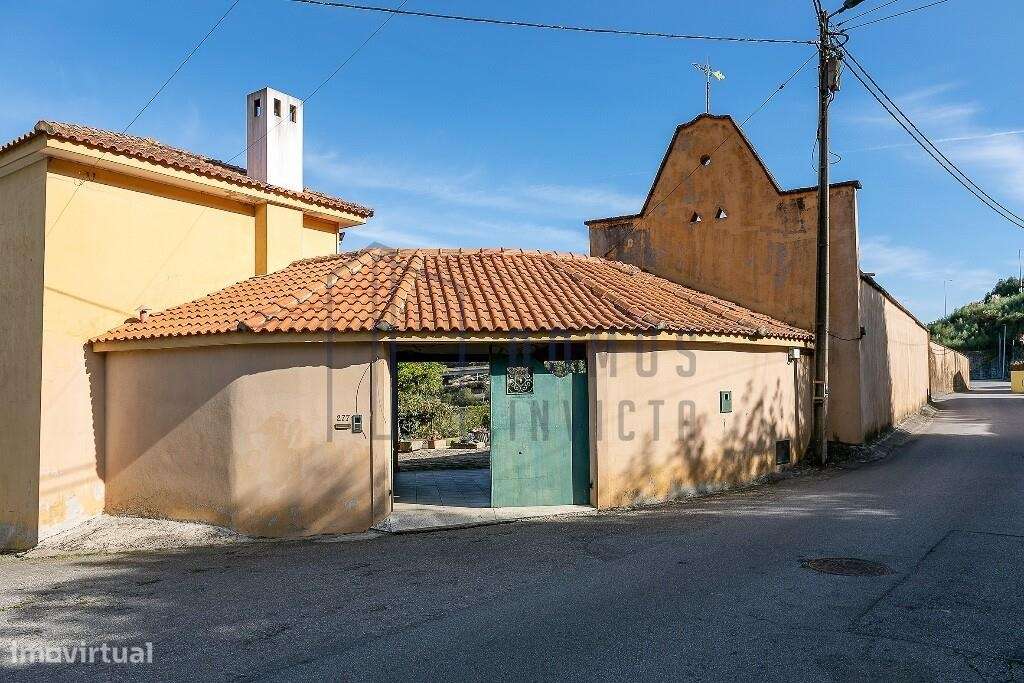 Quinta em Pedroso, Vila Nova de Gaia, com 40 mil metros quadrados.-55