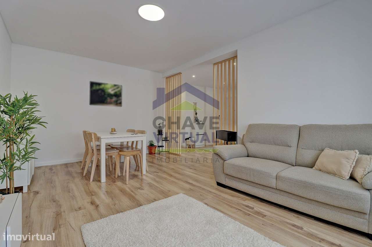 Excelente Apartamento T3 com Garagem - Centro Bombarral-4