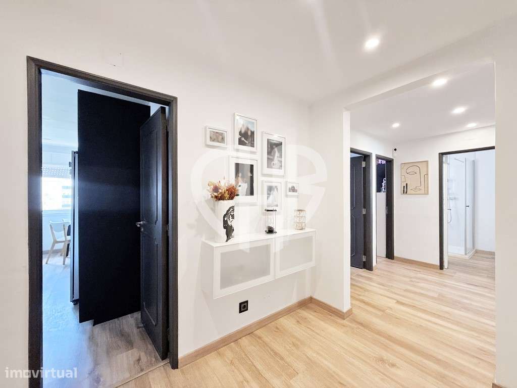 Apartamento T2 Remodelado em Queluz/Belas - Pronto a Habitar | Exce... - Grande imagem: 4/33