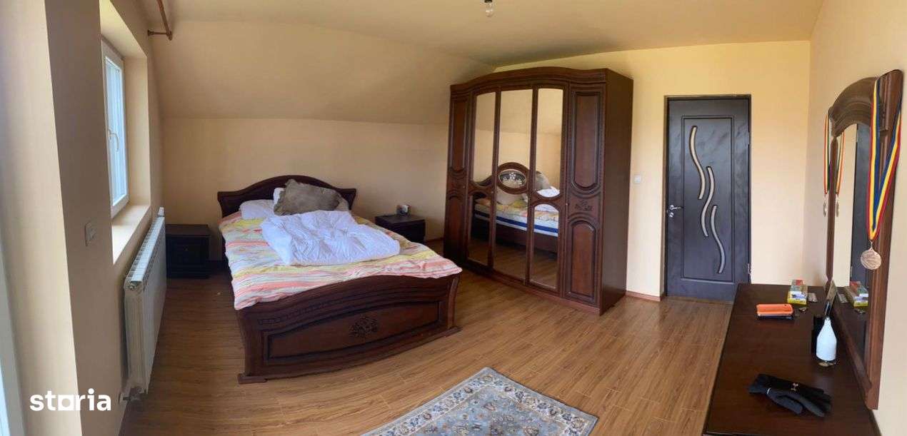 Vila 230 mp , teren 2300 mp , zona Nord-6