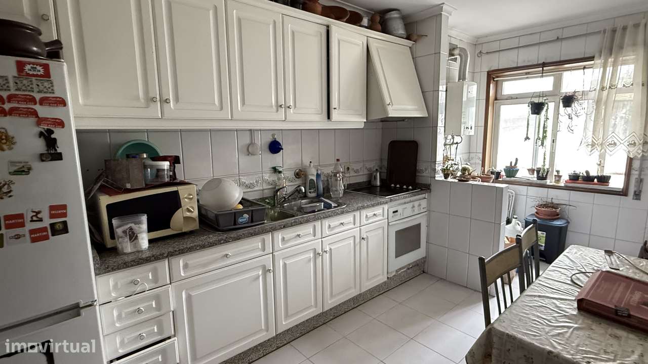 Apartamento T1+1 em Mafamude, Vila Nova de Gaia-3