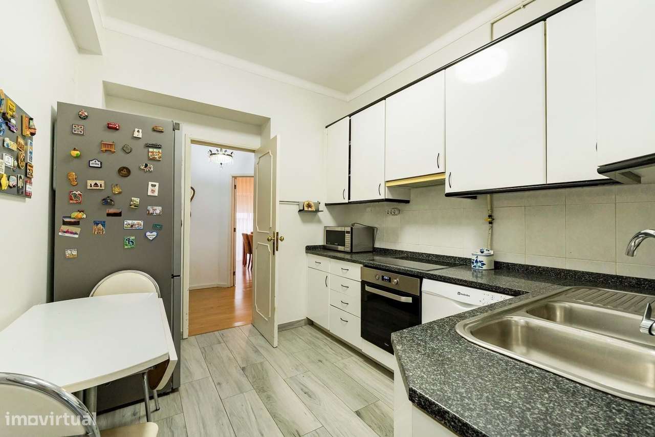 Apartamento T3 com Varanda | Centro Barcelos-9