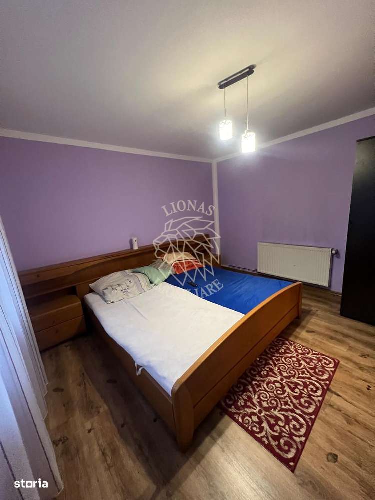 Casa 3 camere 111 mp-curte-garaj-Zona Podul Jelnei - Imagine principală: 2/8