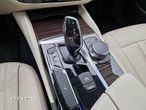 BMW Seria 5 520d xDrive Luxury Line sport - 9
