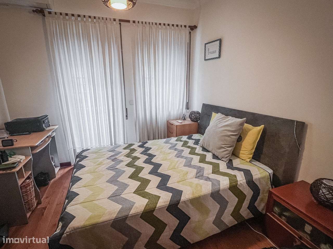 Moradia T4 no Centro de Santo Tirso com Terraço e Jardim-20