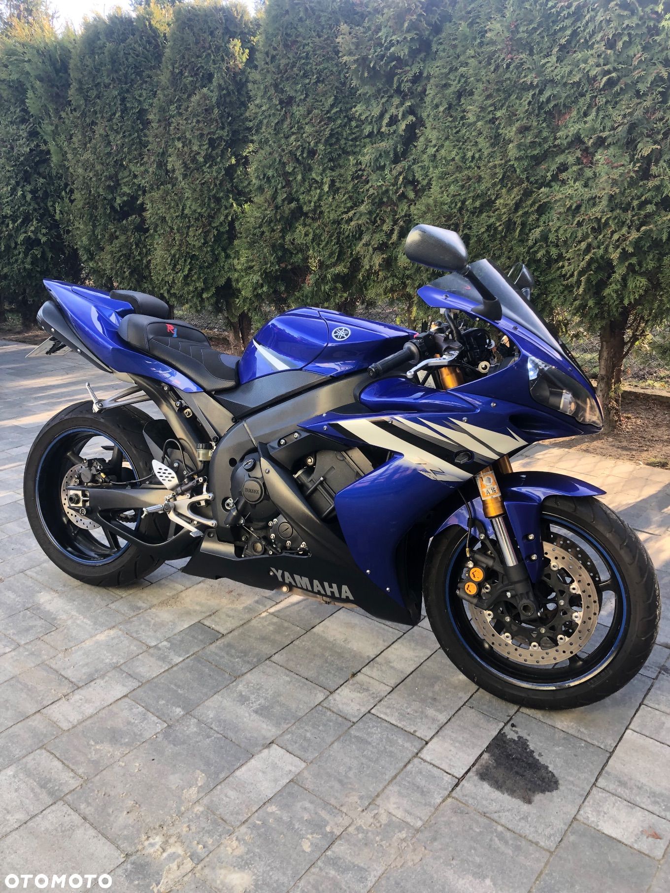 Yamaha R1 - 1