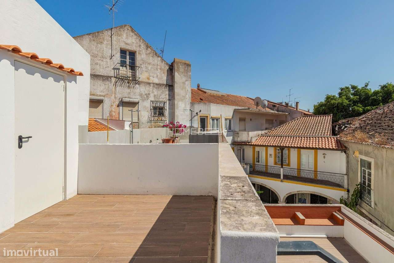 T1+1 Remodelado no Coração da Baixa Comercial de Setúbal-19