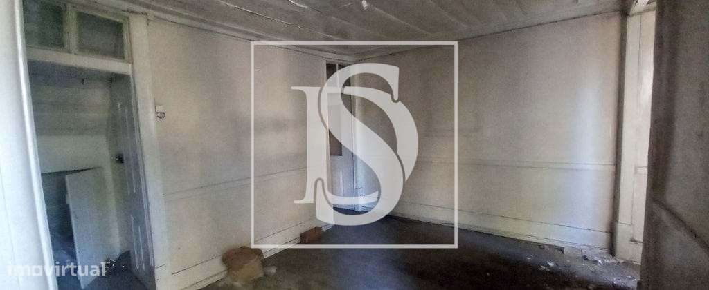 Prédio - Alcântara (Lisboa)-13