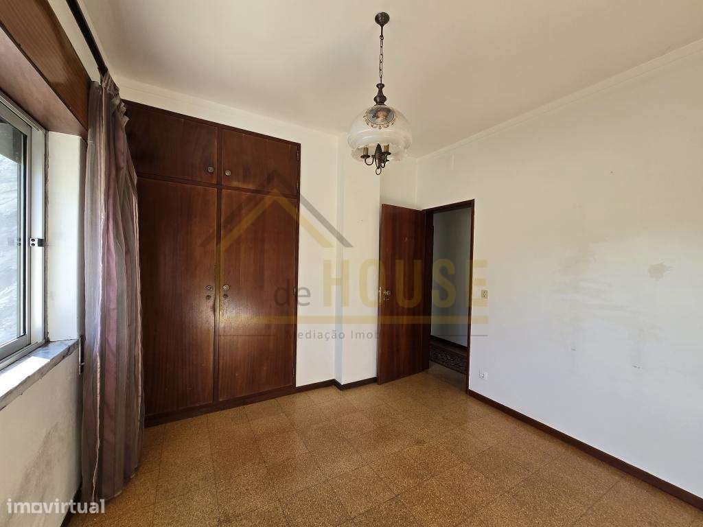 Moradia T3 com espaço exterior-6