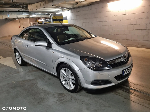 Opel Astra Twin Top 1.8 Cosmo - 3