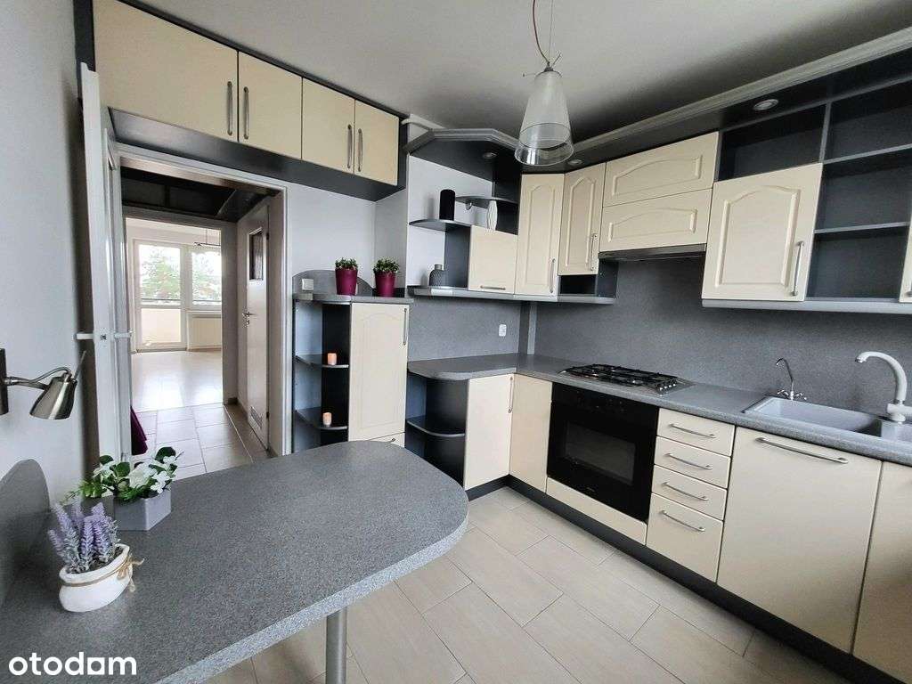 * * 2 pokoje do wejścia * * osiedle Bacieczki* *-1