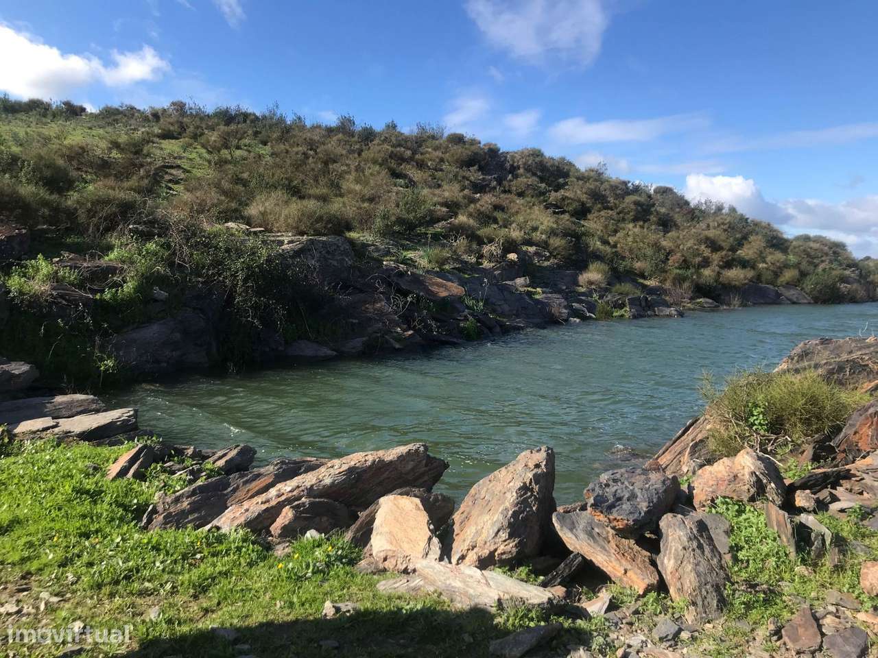 Herdade Mourão 80,44 ha banhada pelas águas do Alqueva-3