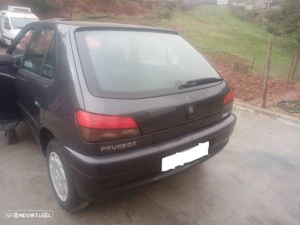 Peugeot 306 1.4 gasolina 2002 - 3