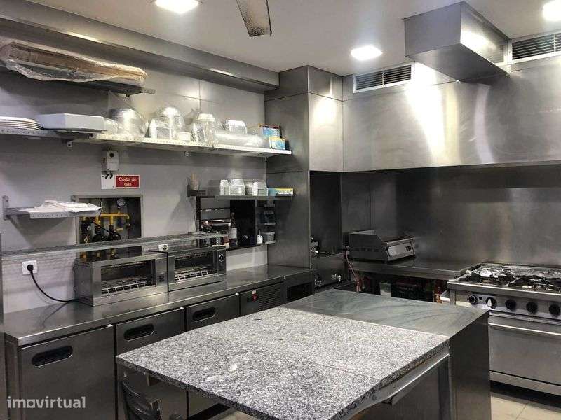 Café/Restauração totalmente equipado e mobilado. - Grande imagem: 4/12