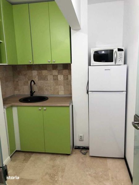 Inchiriez apartament 4 Camere Zona Unirii