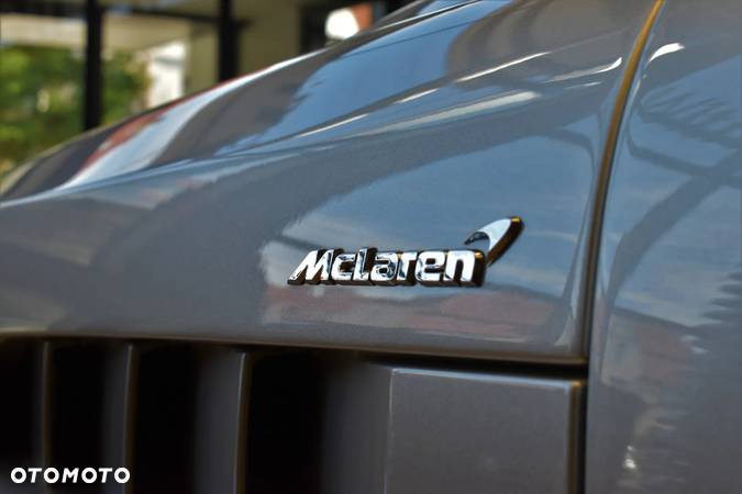 Mercedes-Benz SLR McLaren Coupe - 12
