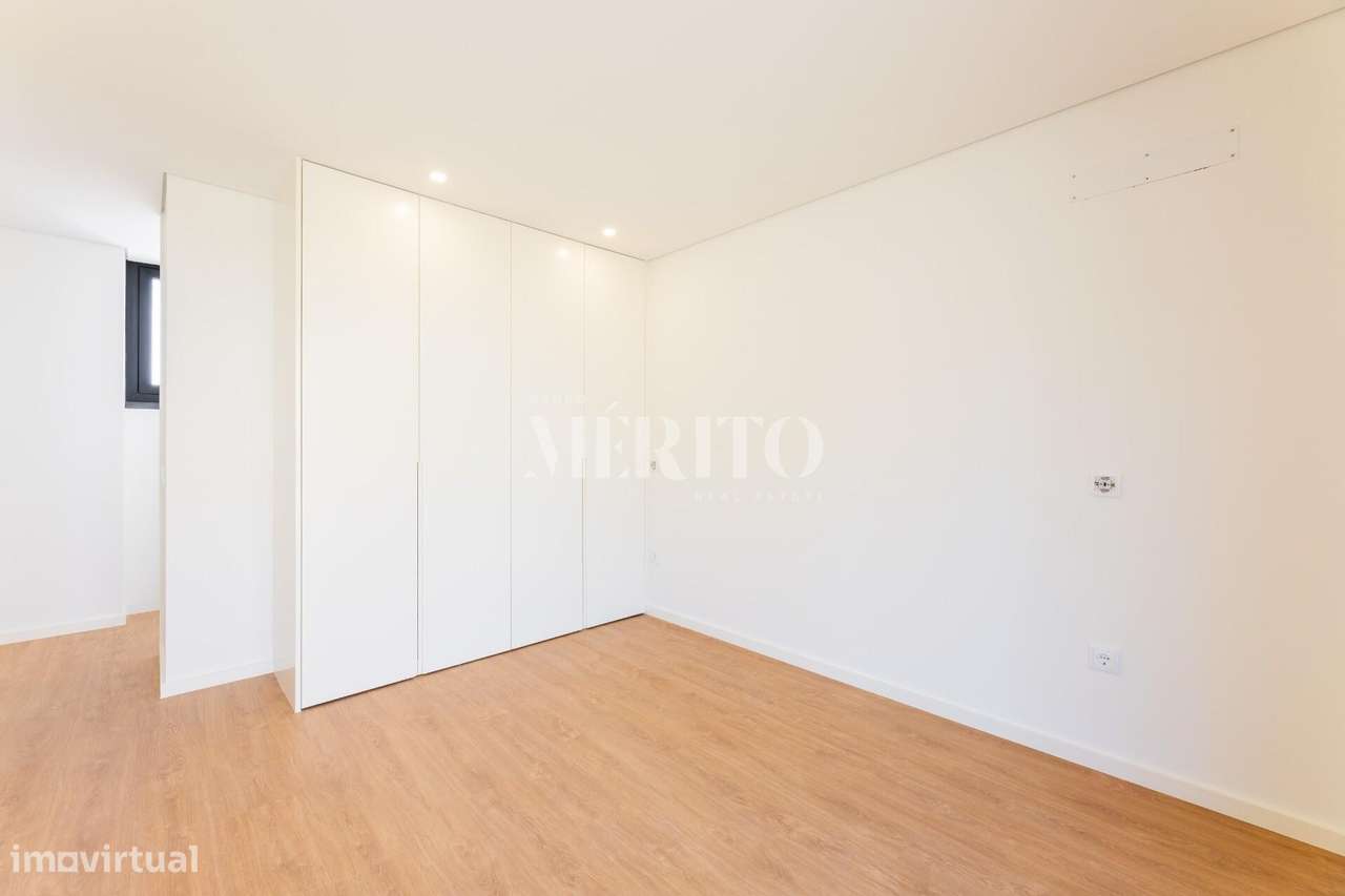 MORADIA T3 GEMINADA - NOVA-32