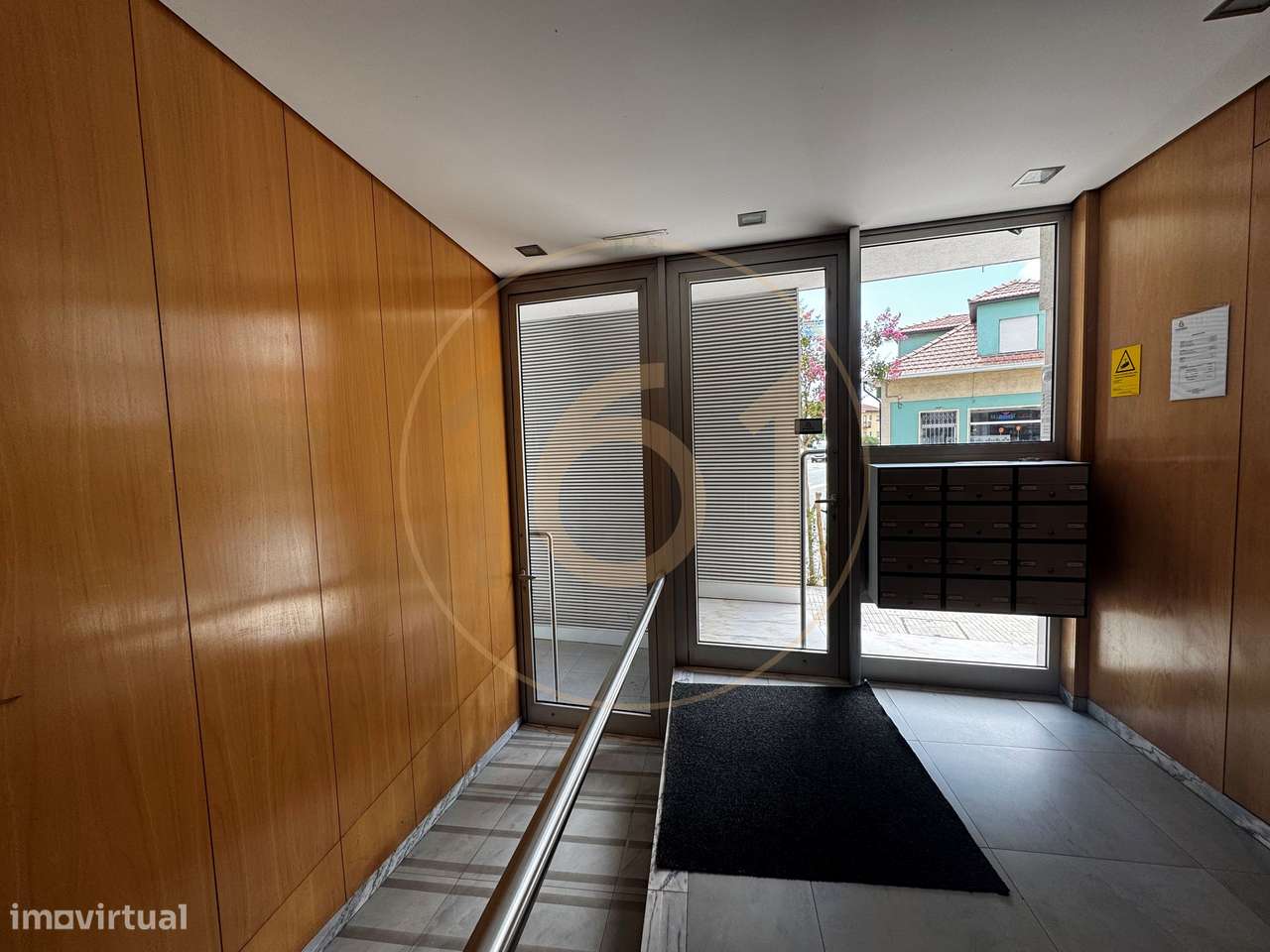 Apartamento T3+1 duplex com 2 terraços e varandas-28