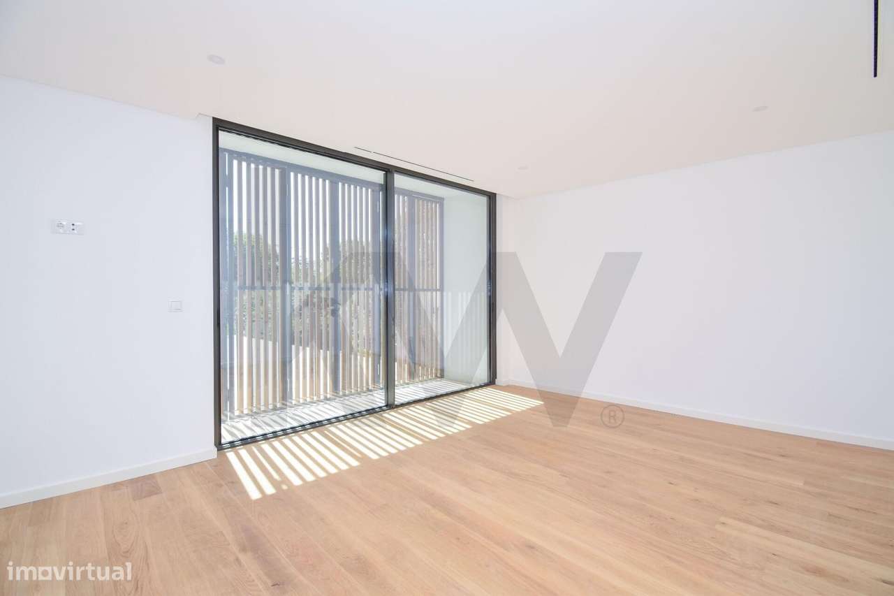 Moradia Contemporânea T5 no Oeiras Golf & Residence-32