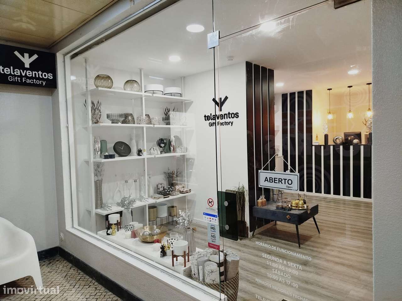 LOJA COM MONTRA E ARRECADAÇÃO PARA ARRENDAMENTO | LUMIAR - Grande imagem: 2/21