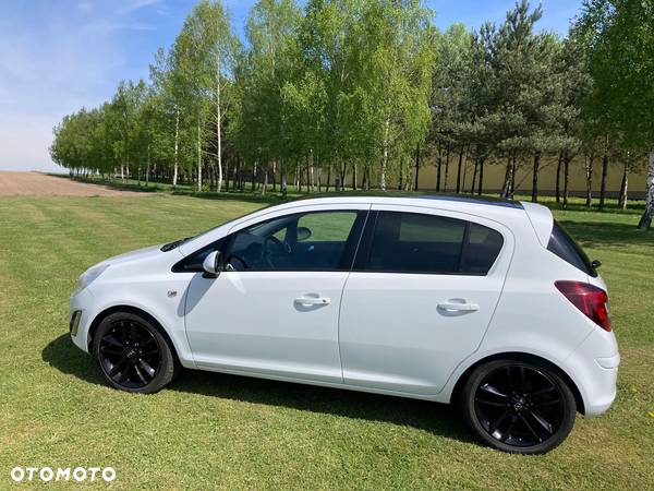 Opel Corsa 1.4 16V Color Edition - 11