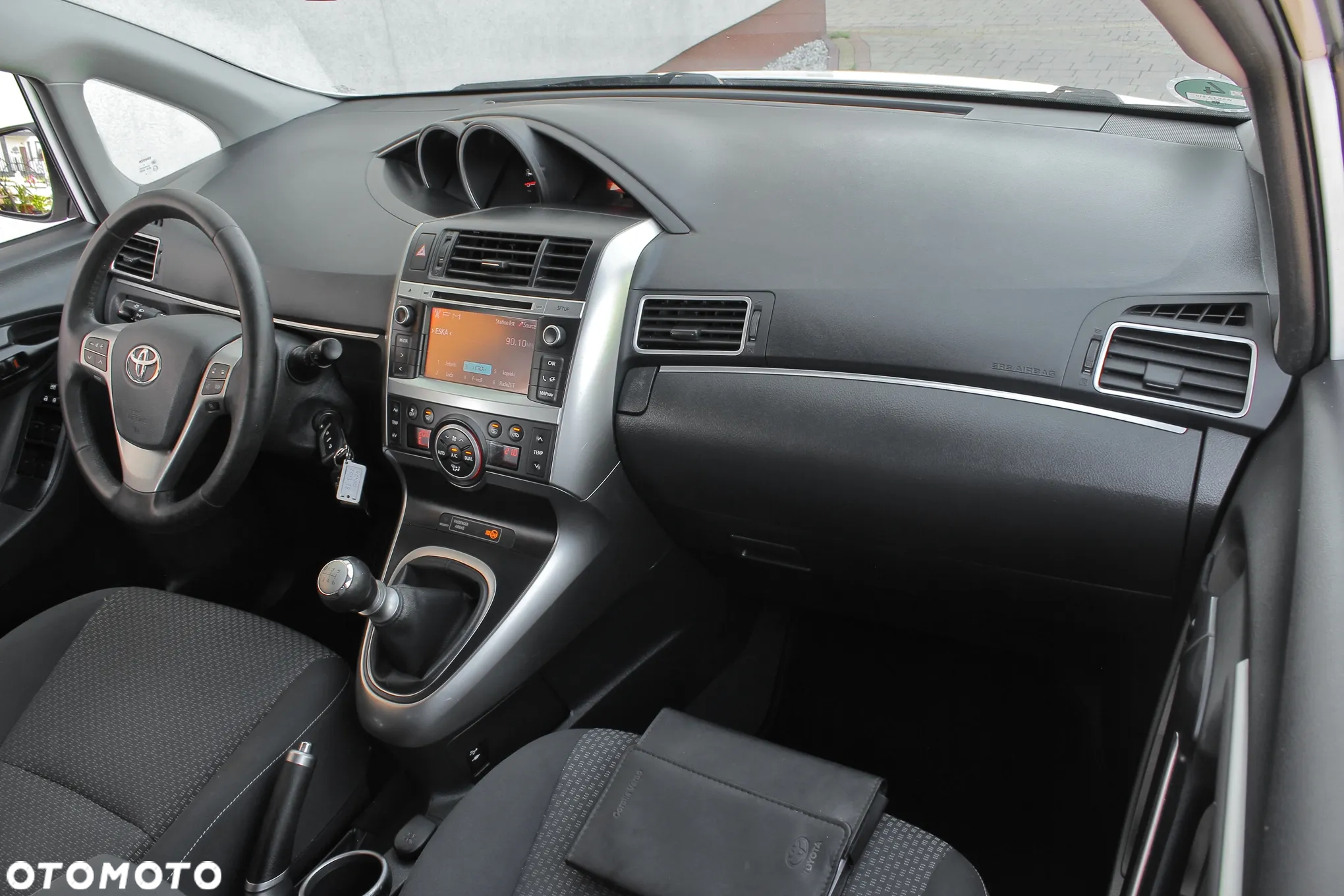 Toyota Verso 1.8 Prestige 7os - 19