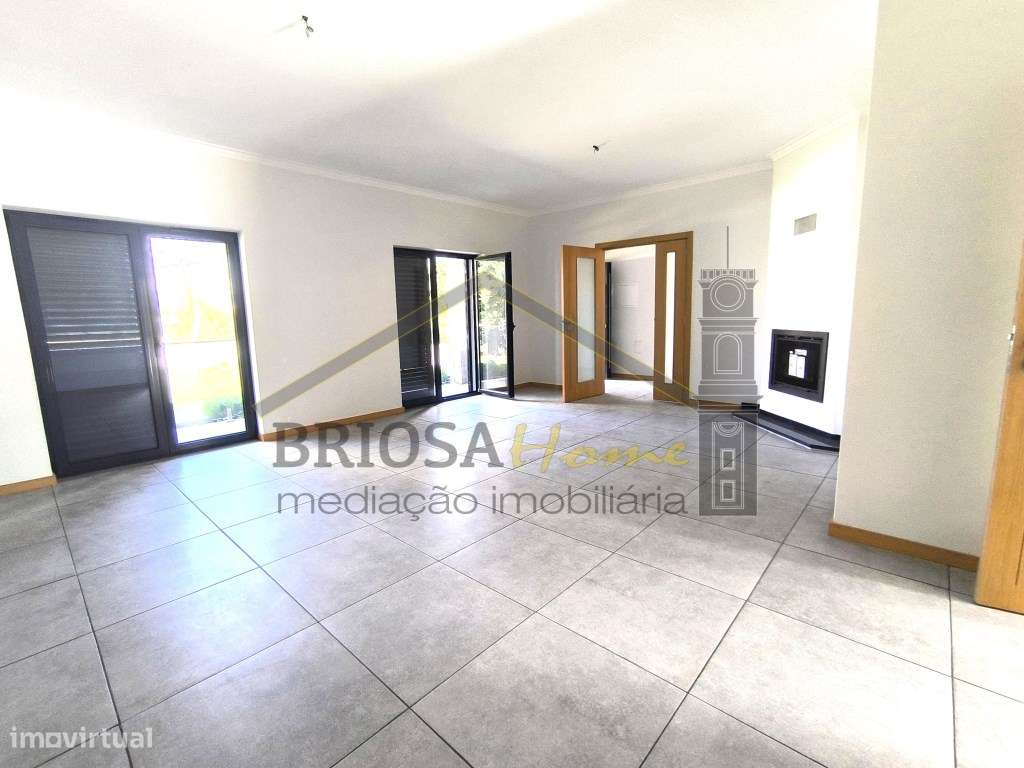 Moradia T3 em Vila Nova de Poiares-21