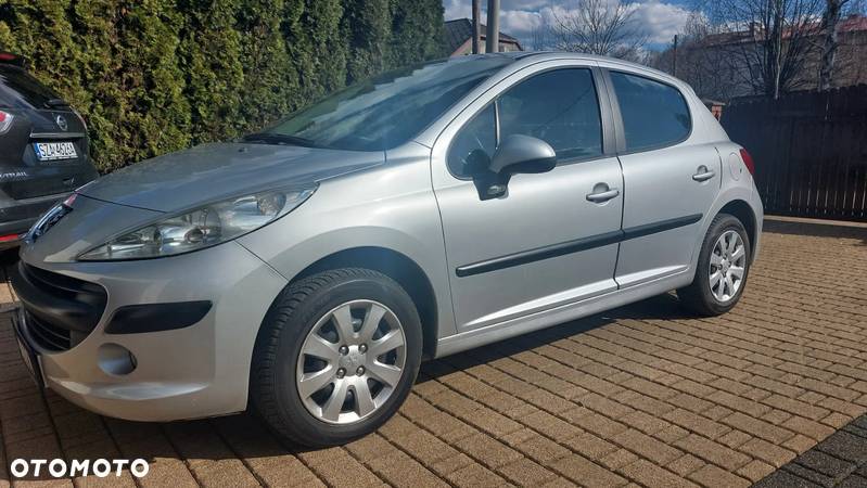 Peugeot 207 1.4 16V Trendy - 1