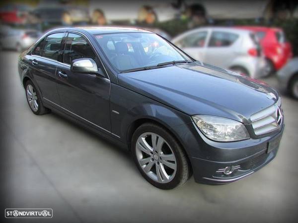 Mercedes-Benz C220 CDi 2007 - Peças Usadas (6094) - 1