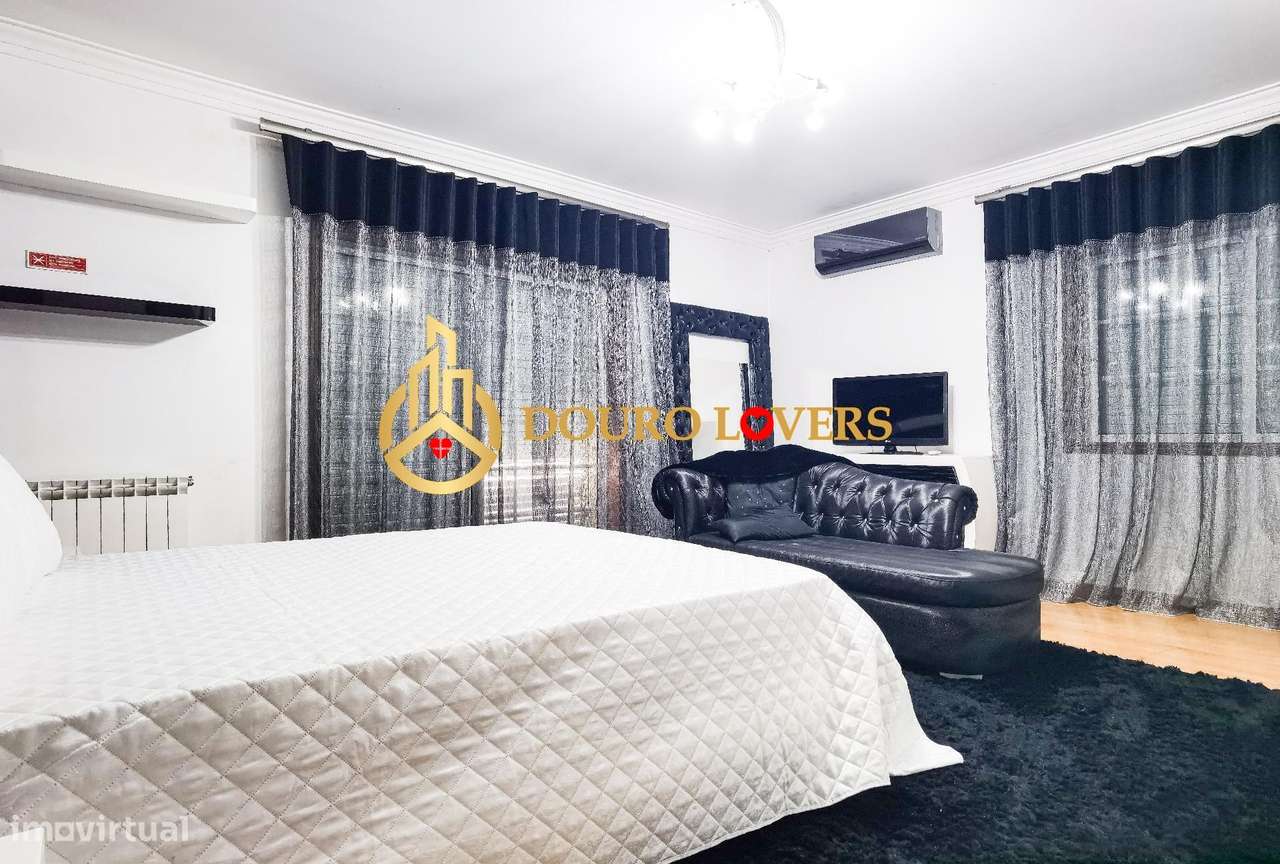 Moradia T4 com Piscina e Jardim em Ferreira - Paços de Ferreira-17