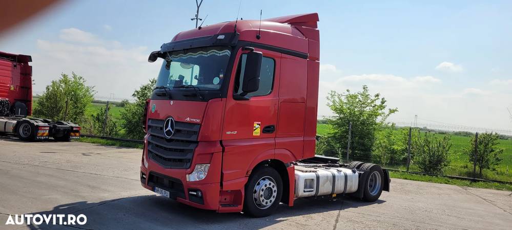 Mercedes-Benz Actros - 8