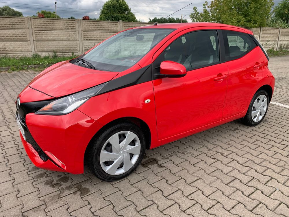 Toyota Aygo II (2014-) x-play Eco 2016