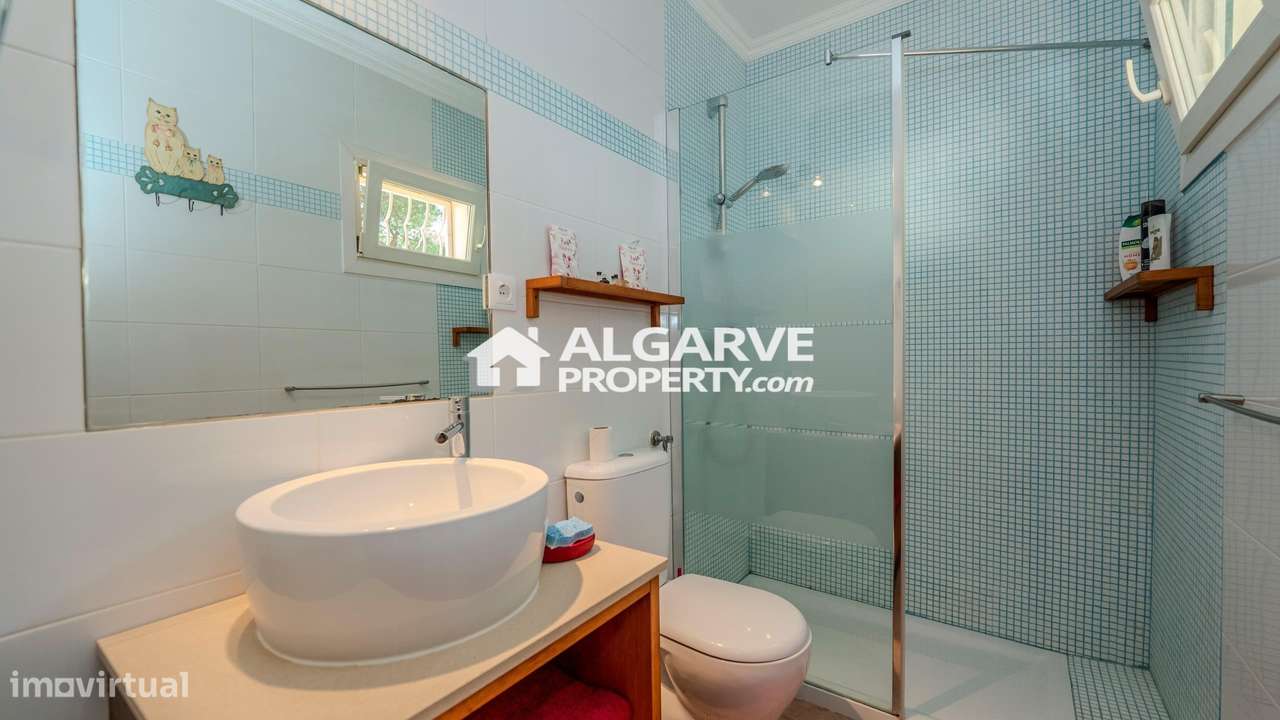 Moradia V4 térrea perto da praia entre Vilamoura e Vale do Lobo-15