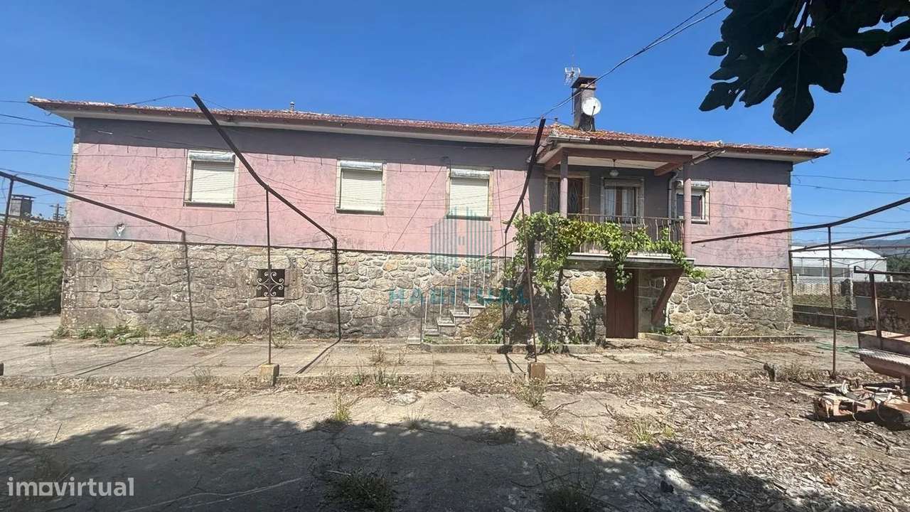 QUINTA EM VALENÇA COM 17.000 M2 DE ÁREA - Grande imagem: 2/32