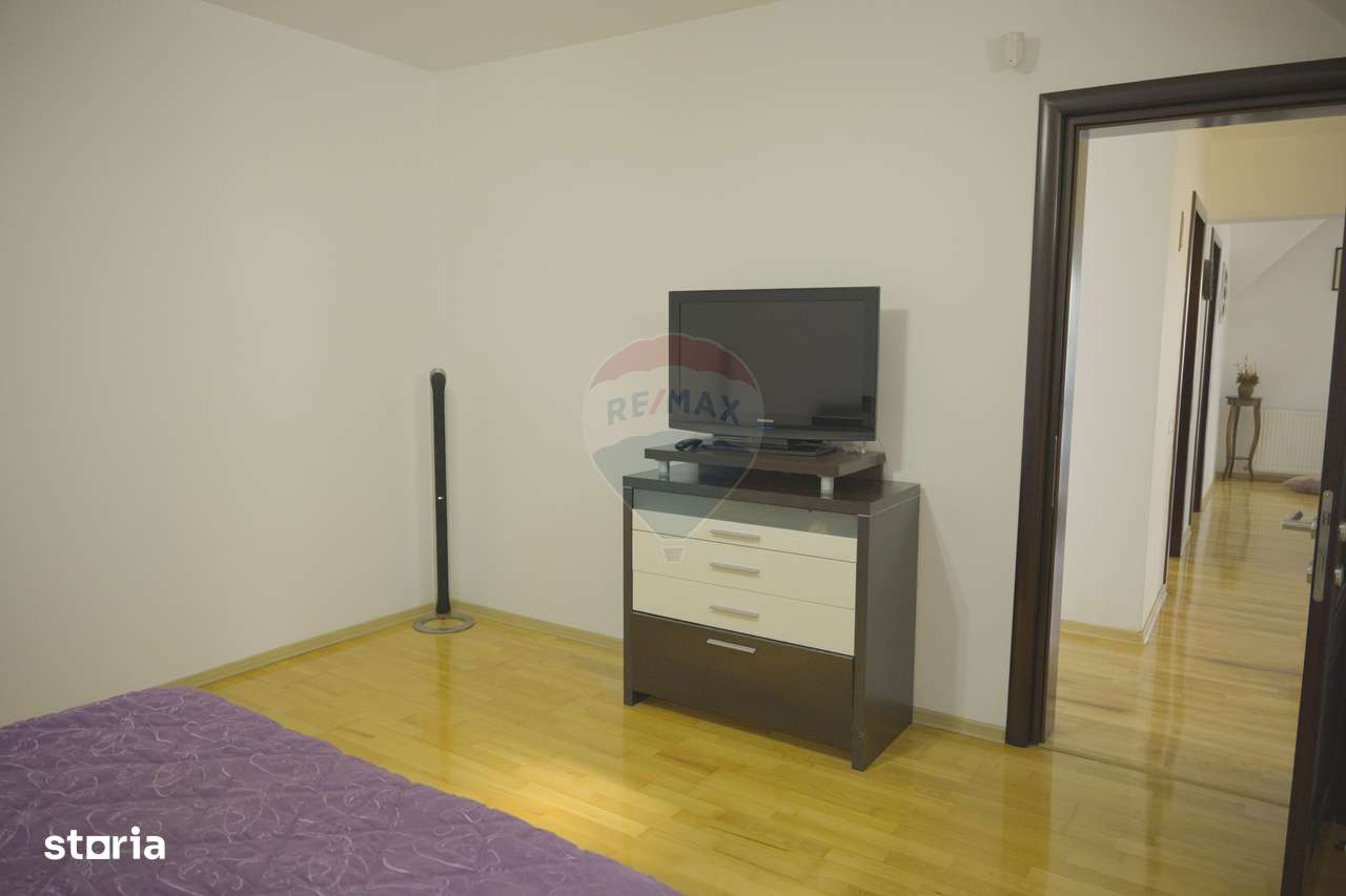 Casă cu piscină și teren de tenis – Girov, 10 min de Piatra Neamț - Imagine principală: 5/20