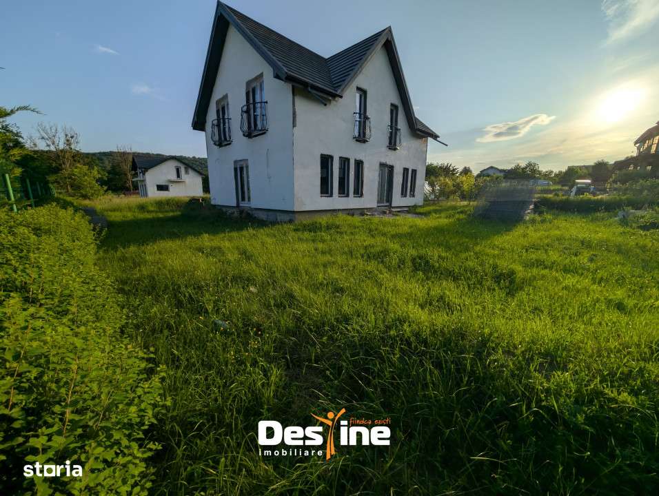 Dobrovat - Casa la Rosu P+1+Pod 129 mp Utili 1000 mp Teren - Imagine principală: 3/18