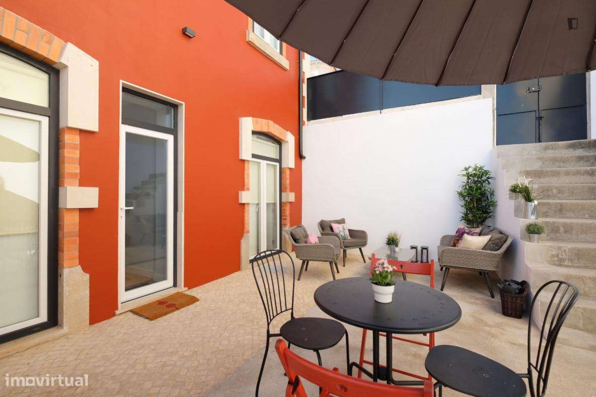 Estúdio - localizado em Montes Claros Coimbra - Grande imagem: 2/7