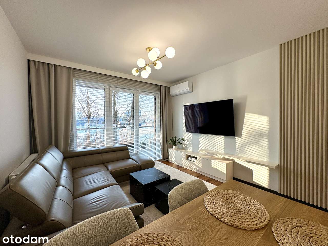 Francuska Park, 4 pokoje do wejścia, z garażem oraz z klimatyzacją-2