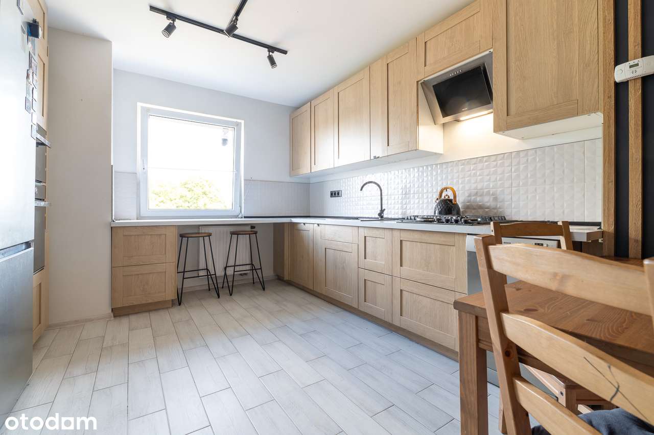 Przestronne mieszkanie z dużym zapleczem. - Pełny obrazek: 4/13